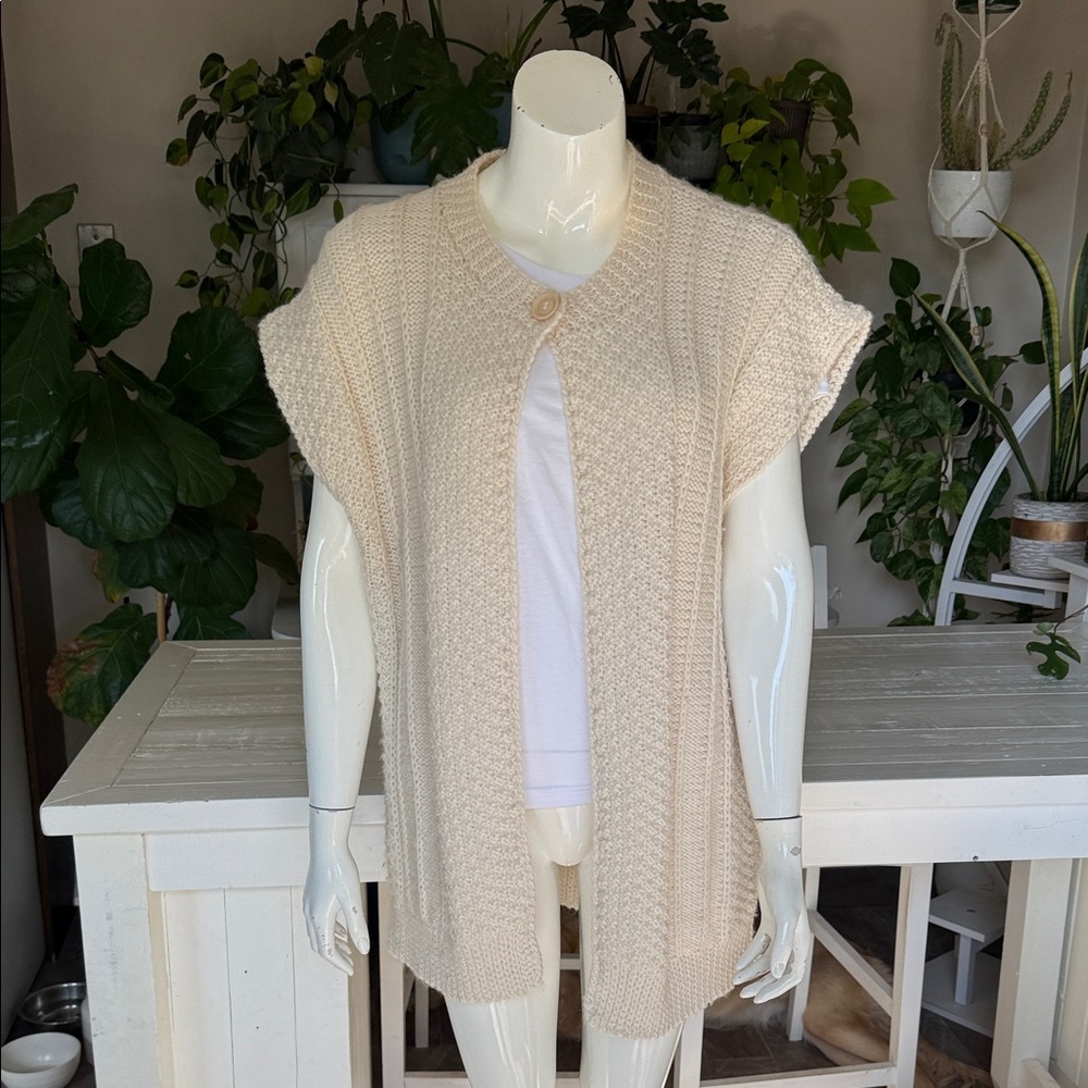 Vintage 70s cottage core vest, Elegant Cream Women's Cardigan Lg
